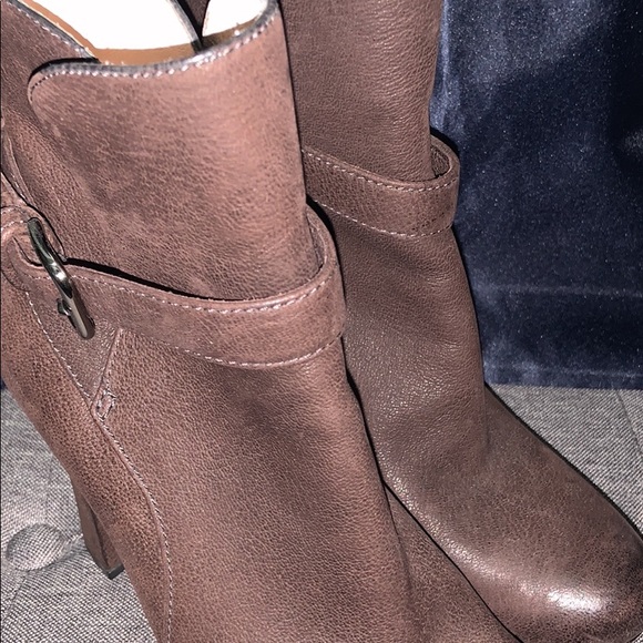 Prada leather ankle boots - Picture 6 of 6